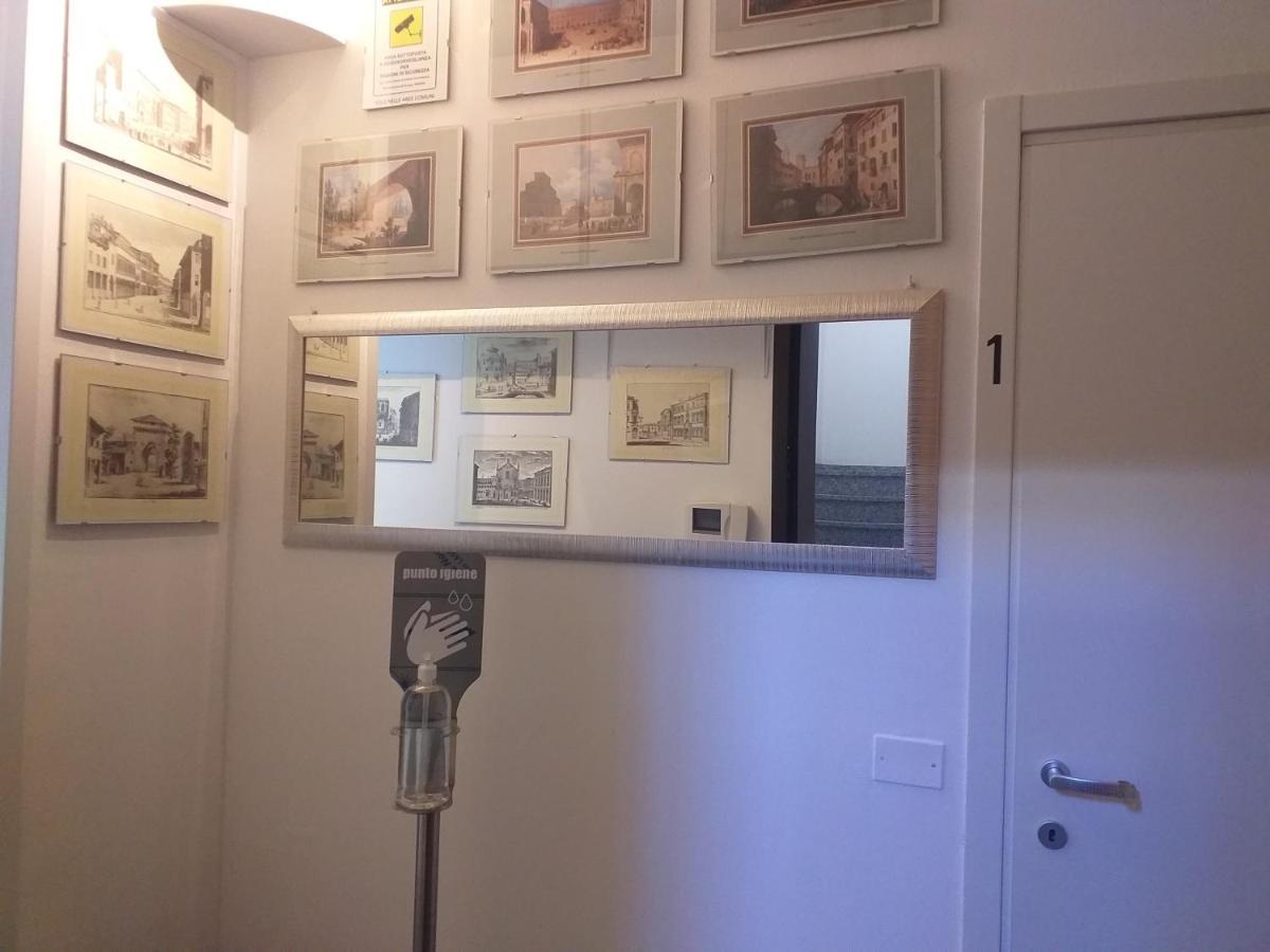 B&B San Vitale โบโลญญา ภายนอก รูปภาพ
