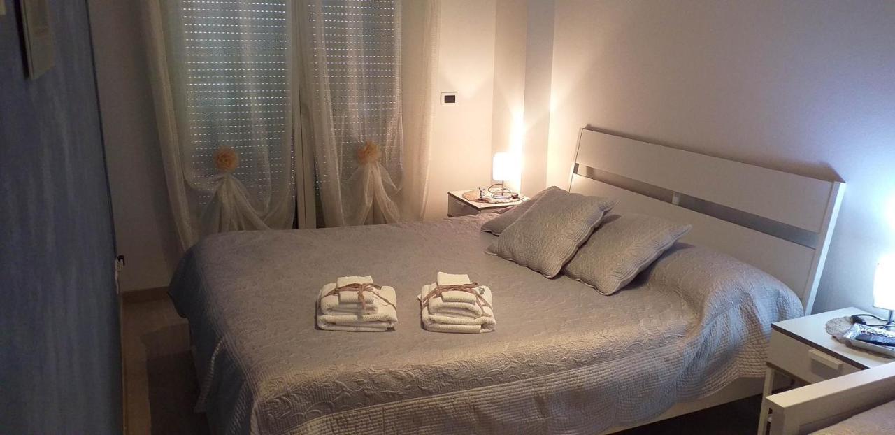B&B San Vitale โบโลญญา ภายนอก รูปภาพ