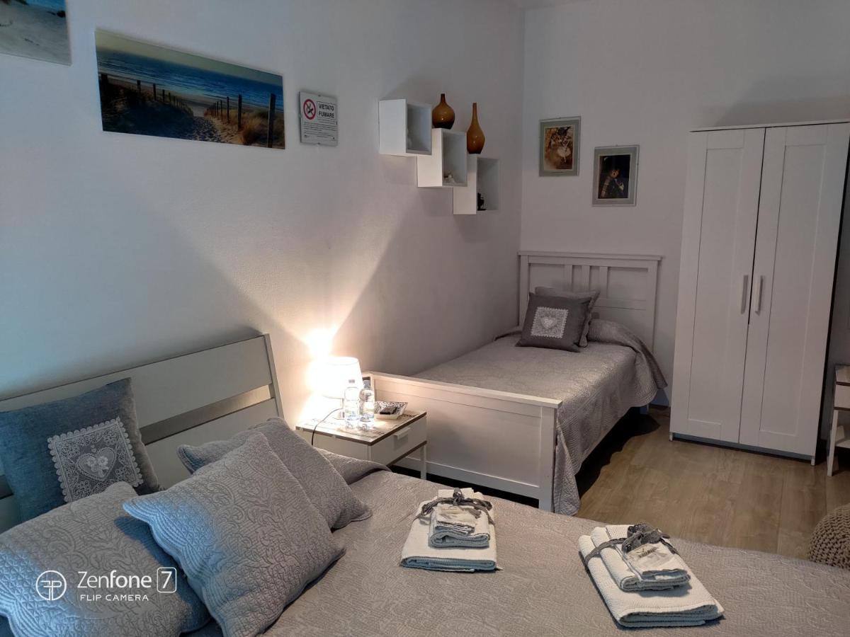 B&B San Vitale โบโลญญา ภายนอก รูปภาพ