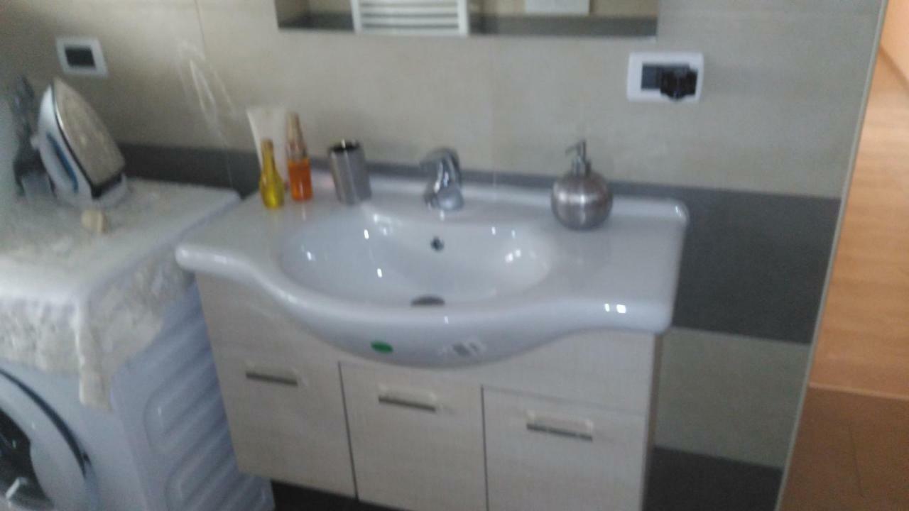 B&B San Vitale โบโลญญา ภายนอก รูปภาพ