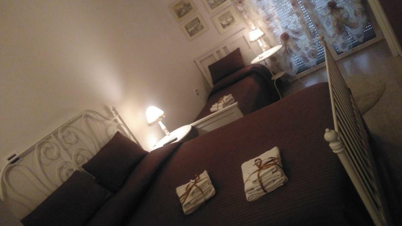 B&B San Vitale โบโลญญา ภายนอก รูปภาพ