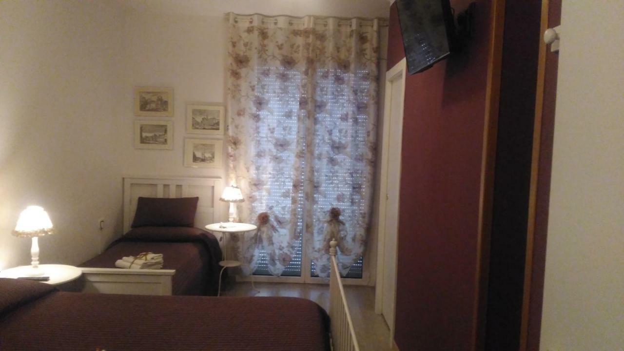 B&B San Vitale โบโลญญา ภายนอก รูปภาพ